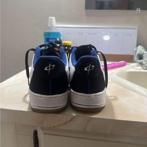 Nike White and Blue Sneakers - Picture 6 of 10